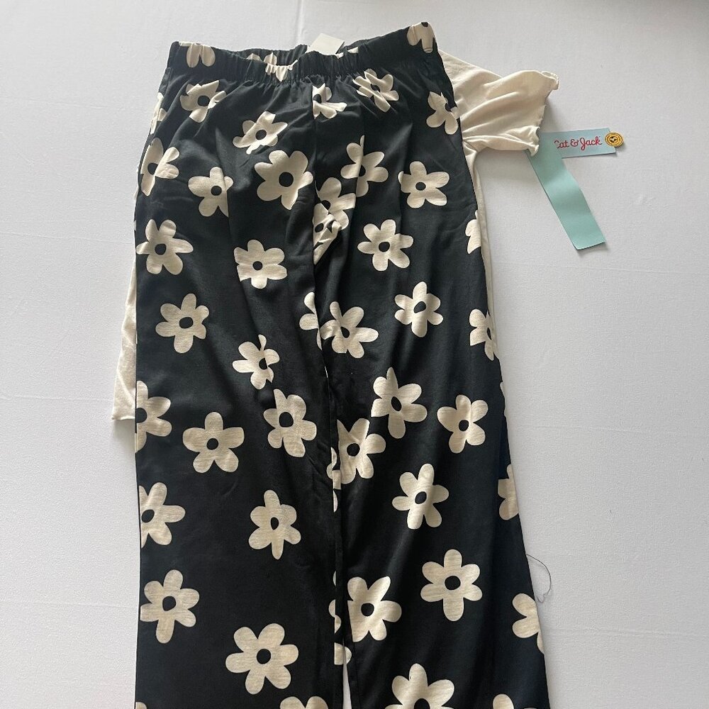 Cat & Jack Black and Cream Floral Pajama Set Size XL - Picture 5 of 5